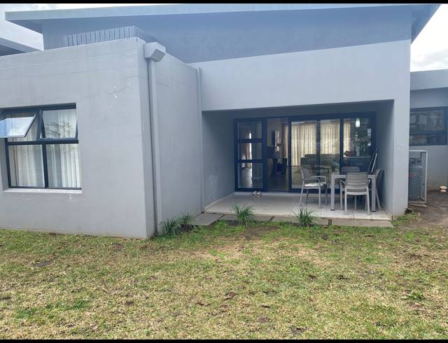 3 BEDROOM TOWNHOUSE TO LET IN PALM LAKES ESTATE